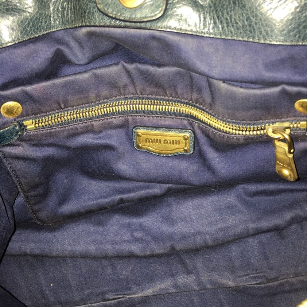 Miu Miu 100% Authentic Shoulders Bug - image 3